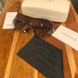 Versace Shield Sunglasses Model 2113-B